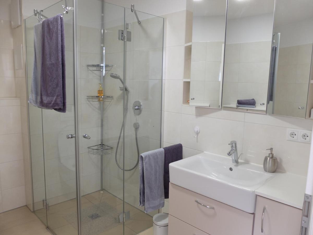 Ferienwohnung Lilly Фрідріхсгафен Екстер'єр фото